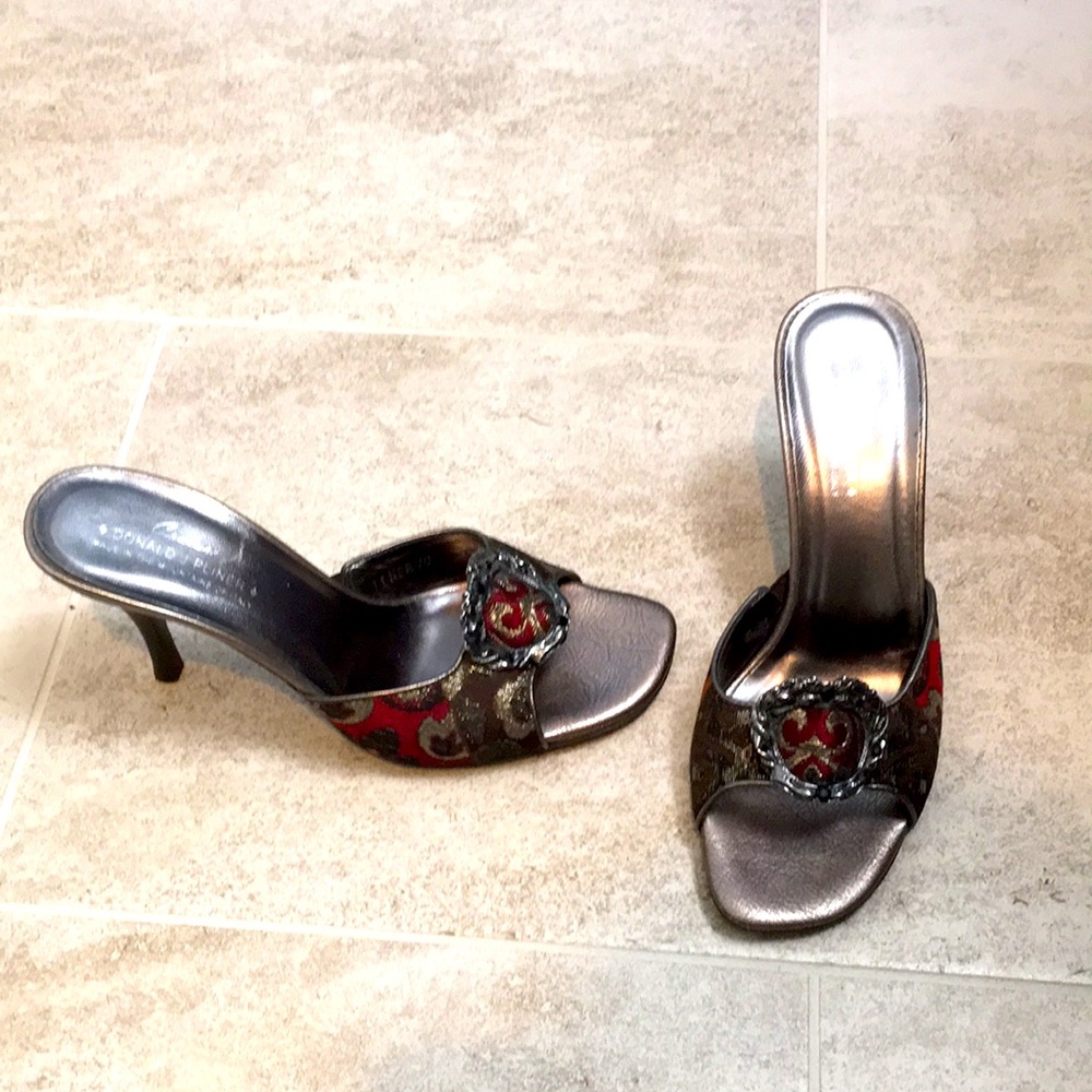 Donald Pliner 8.5 Brocade bronze metallic slip on heels